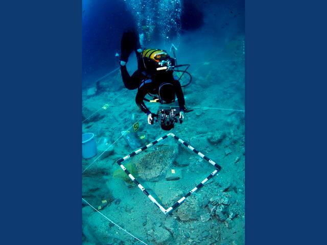 Bajo de la Campana, the important Phoenician boat excavation at La Manga